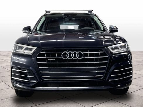 Used 2020 Audi Q5 e Premium Plus w/ Premium Plus Package AWD/4WD image 3