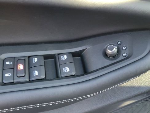 New 2025 Jeep Grand Cherokee Laredo image 19