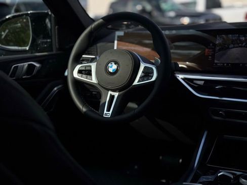 New 2026 BMW X6 M60i image 23