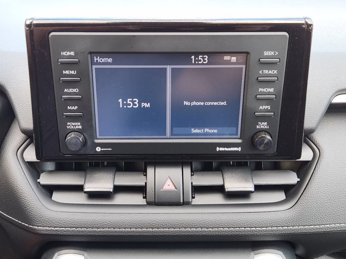 Used 2022 Toyota RAV4 LE FWD image 37