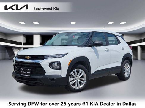 Used 2023 Chevrolet TrailBlazer LS FWD image 1