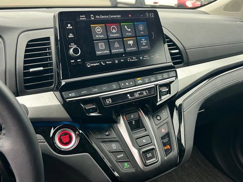 Used 2025 Honda Odyssey Touring image 20