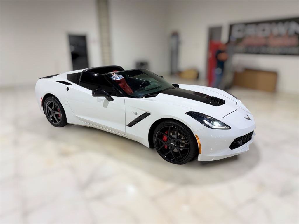 Used 2017 Chevrolet Corvette Stingray Coupe w/ 1LT RWD image 3