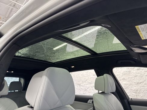 New 2026 BMW X7 xDrive40i image 59