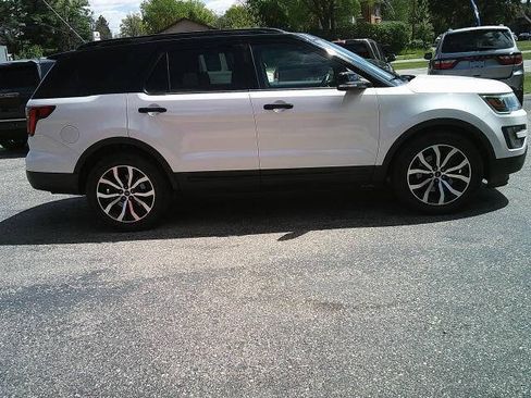 Used 2017 Ford Explorer Sport w/ Equipment Group 401A AWD/4WD image 23