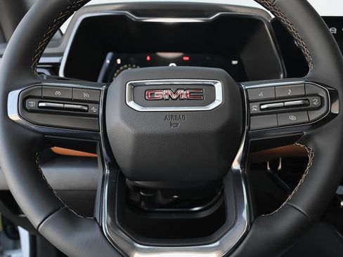 New 2026 GMC Canyon AT4 w/ Nightfall Edition AWD/4WD image 22