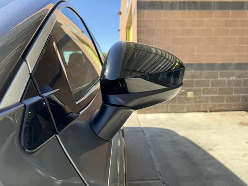 Used 2023 Nissan Ariya FWD image 12