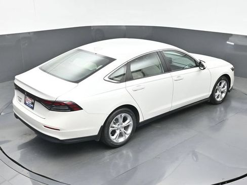 Certified 2024 Honda Accord LX image 32