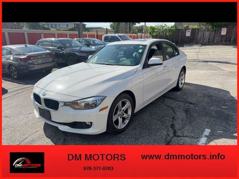 Used 2014 BMW 328i xDrive Sedan AWD/4WD image 2