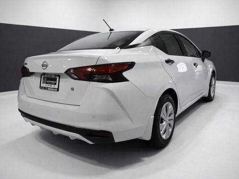 Certified 2025 Nissan Versa S w/ Trunk Package image 8