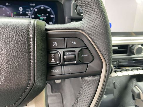Used 2025 Toyota Tacoma 4x4 Double Cab Hybrid image 17
