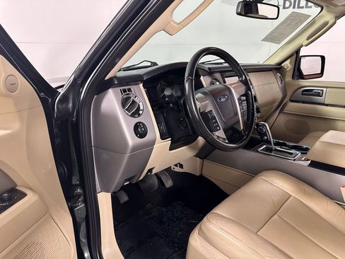 Used 2015 Ford Expedition Limited w/ Equipment Group 301A AWD/4WD image 17