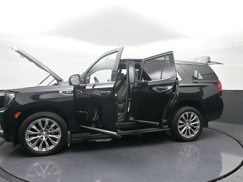 Used 2024 GMC Yukon Denali w/ Denali Reserve Package AWD/4WD image 43