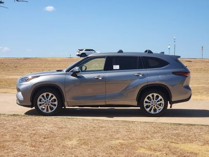 New 2026 Toyota Highlander Limited