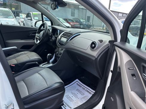 Used 2015 Chevrolet Trax LTZ FWD image 12