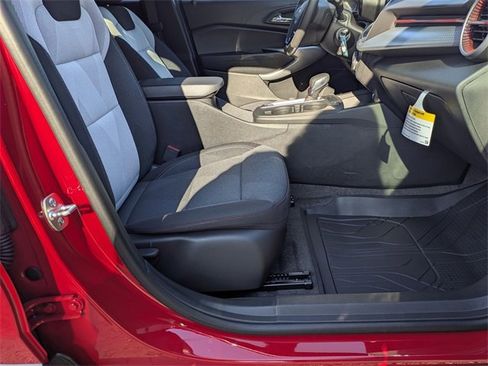 New 2026 Chevrolet Trax RS w/ Sunroof Package image 33