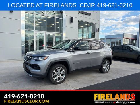 Used 2022 Jeep Compass Limited AWD/4WD image 19