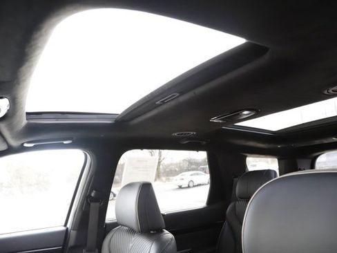 Used 2024 Hyundai Palisade Calligraphy image 16