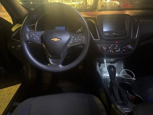 Used 2018 Chevrolet Malibu LS w/ LPO, Convenience Package 1 image 8