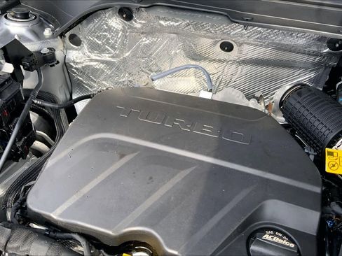 Used 2026 Chevrolet Trax ACTIV w/ Driver Confidence Package image 32