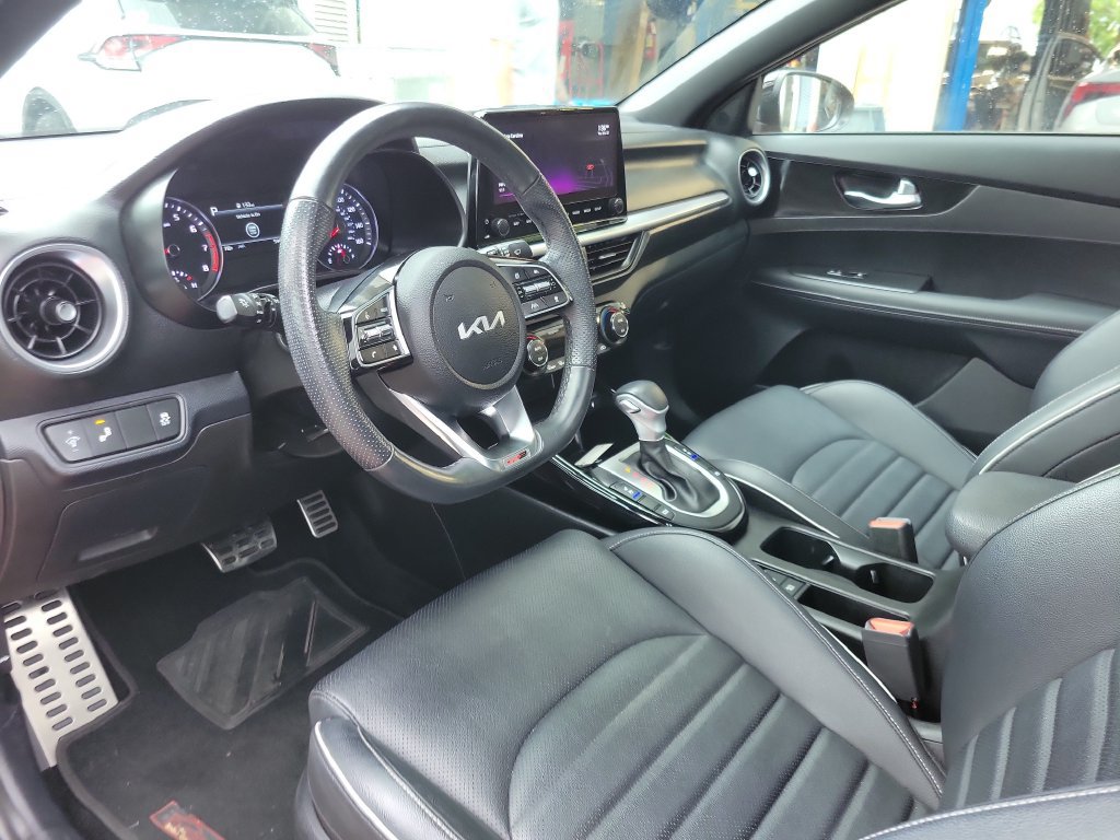 Certified 2022 Kia Forte GT-Line w/ GT-Line Premium Package FWD image 16