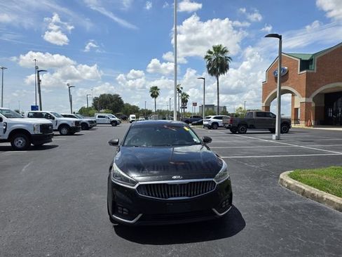 Used 2017 Kia Cadenza Limited FWD image 3