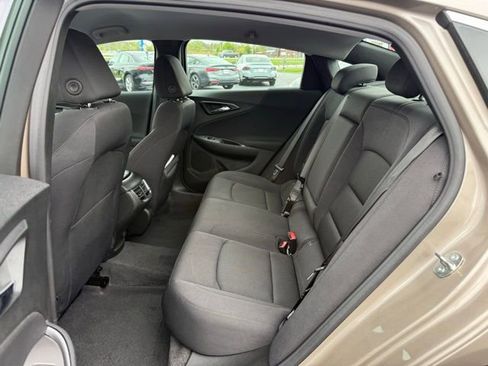 Used 2024 Chevrolet Malibu LT FWD image 16