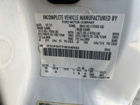 Used 2016 Ford F550 4x4 Regular Cab Super Duty image 18