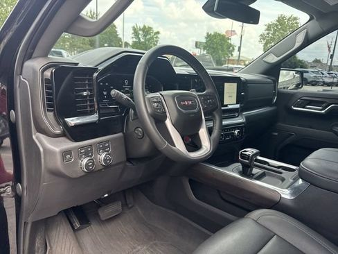 Used 2023 GMC Sierra 1500 SLT w/ SLT Premium Package AWD/4WD image 10