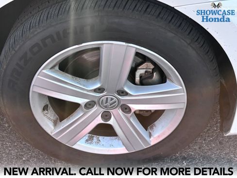 Used 2017 Volkswagen Golf Wolfsburg Edition FWD image 8