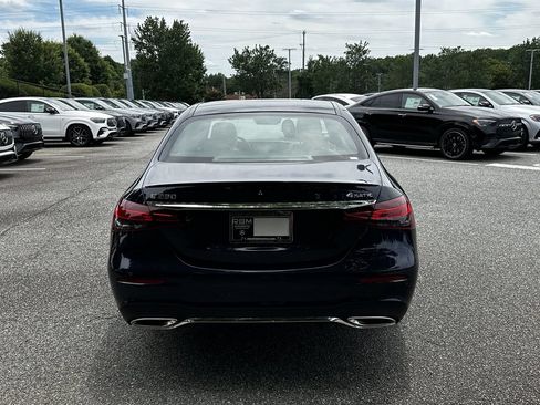Certified 2022 Mercedes-Benz E 350 4MATIC Sedan image 7