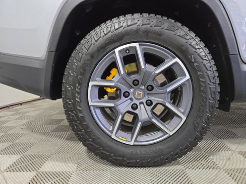 Used 2023 Rivian R1T Adventure AWD/4WD image 12
