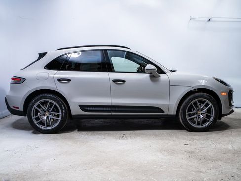 New 2026 Porsche Macan AWD/4WD image 8
