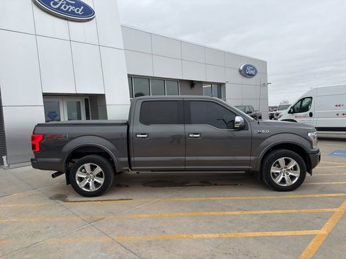 Used 2018 Ford F150 Platinum w/ Equipment Group 701A Luxury image 9