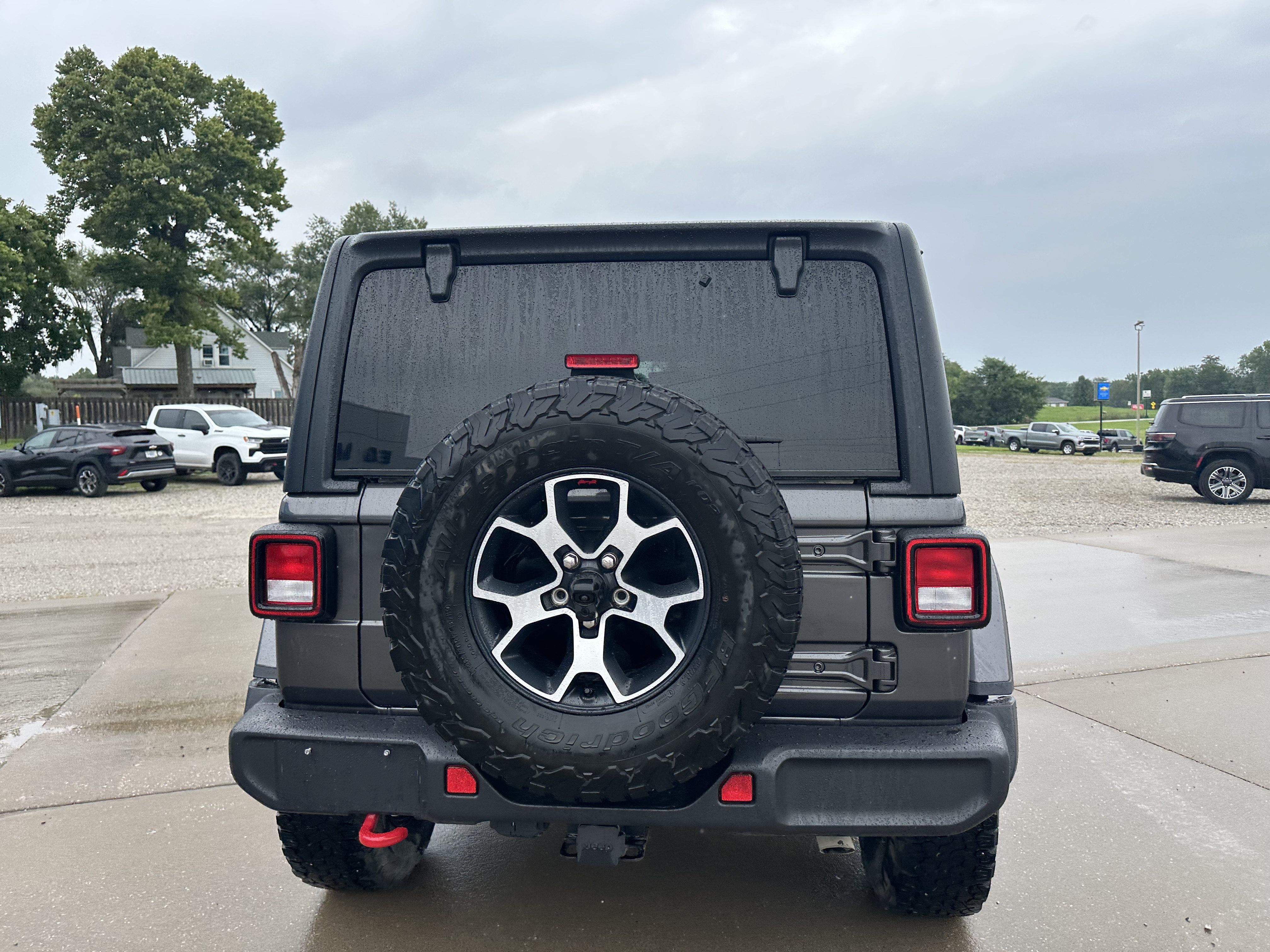 Used 2023 Jeep Wrangler Unlimited Rubicon w/ Cold Weather Group AWD/4WD image 4