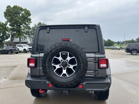 Used 2023 Jeep Wrangler Unlimited Rubicon w/ Cold Weather Group AWD/4WD image 4