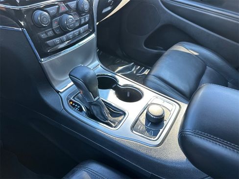 Used 2020 Jeep Grand Cherokee Limited image 34