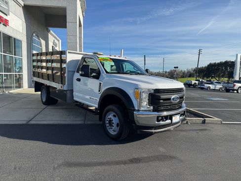 Used 2017 Ford F550 4x4 Regular Cab Super Duty image 7