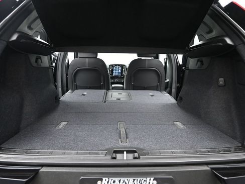 Used 2023 Volvo XC40 Recharge Ultimate w/ Protection Package Premier AWD/4WD image 18