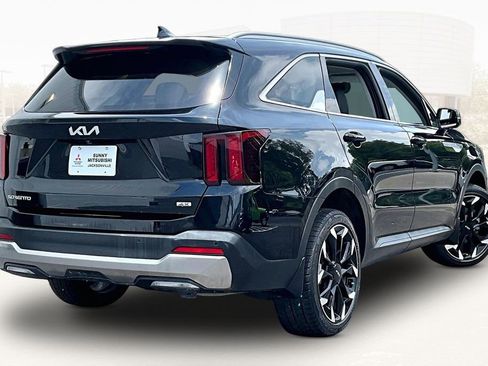 Used 2025 Kia Sorento EX AWD/4WD image 5