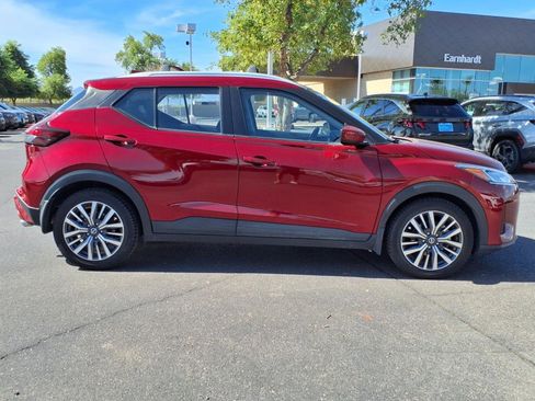 Used 2021 Nissan Kicks SV w/ Exterior Package image 6