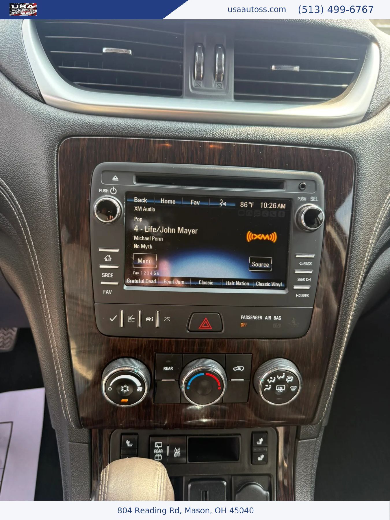 Used 2017 Chevrolet Traverse LT w/ Style and Technology Package FWD image 29