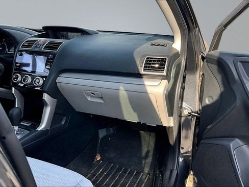 Used 2018 Subaru Forester 2.5i Premium AWD/4WD image 22