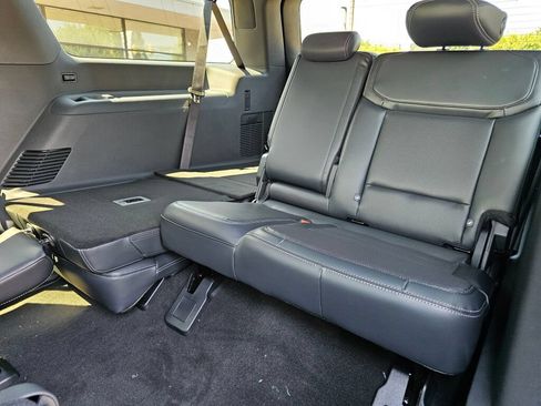 New 2026 Ford Expedition Max Platinum w/ Stealth Performance Package AWD/4WD image 12