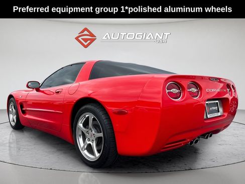Used 2003 Chevrolet Corvette Coupe w/ Preferred Equipment Group RWD image 5