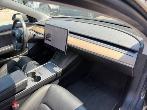 Used 2021 Tesla Model 3 Long Range AWD/4WD image 16