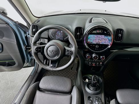 Used 2022 MINI Cooper Countryman S w/ Premium Package FWD image 19