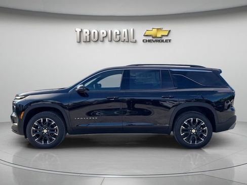 New 2026 Chevrolet Traverse LT w/ Sun and Wheel Package FWD image 2
