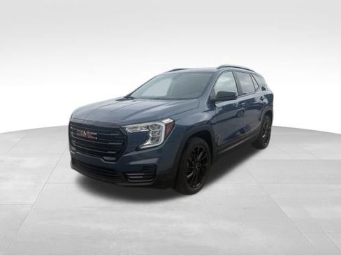 Used 2024 GMC Terrain SLE w/ Driver Convenience Package AWD/4WD image 1