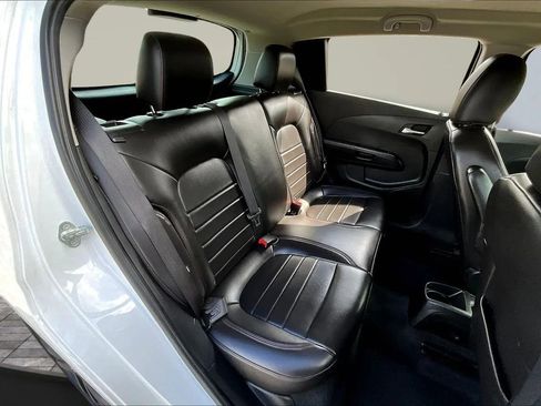 Used 2018 Chevrolet Sonic Premier image 22